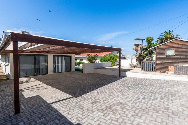 4 Bedroom Property for Sale in Mossel Bay Western Cape